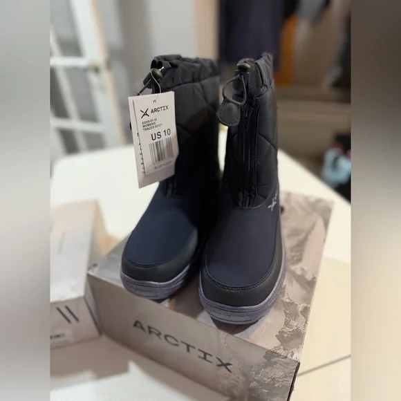 NWT/New In Box Arctix Women's Tracer Winter Boot - Picture 2 of 7